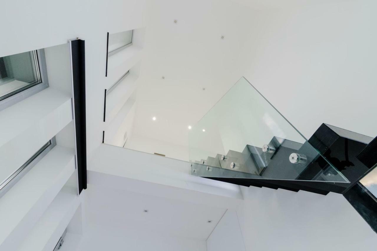 Ezra Luxury Apartments Navodari Exterior photo